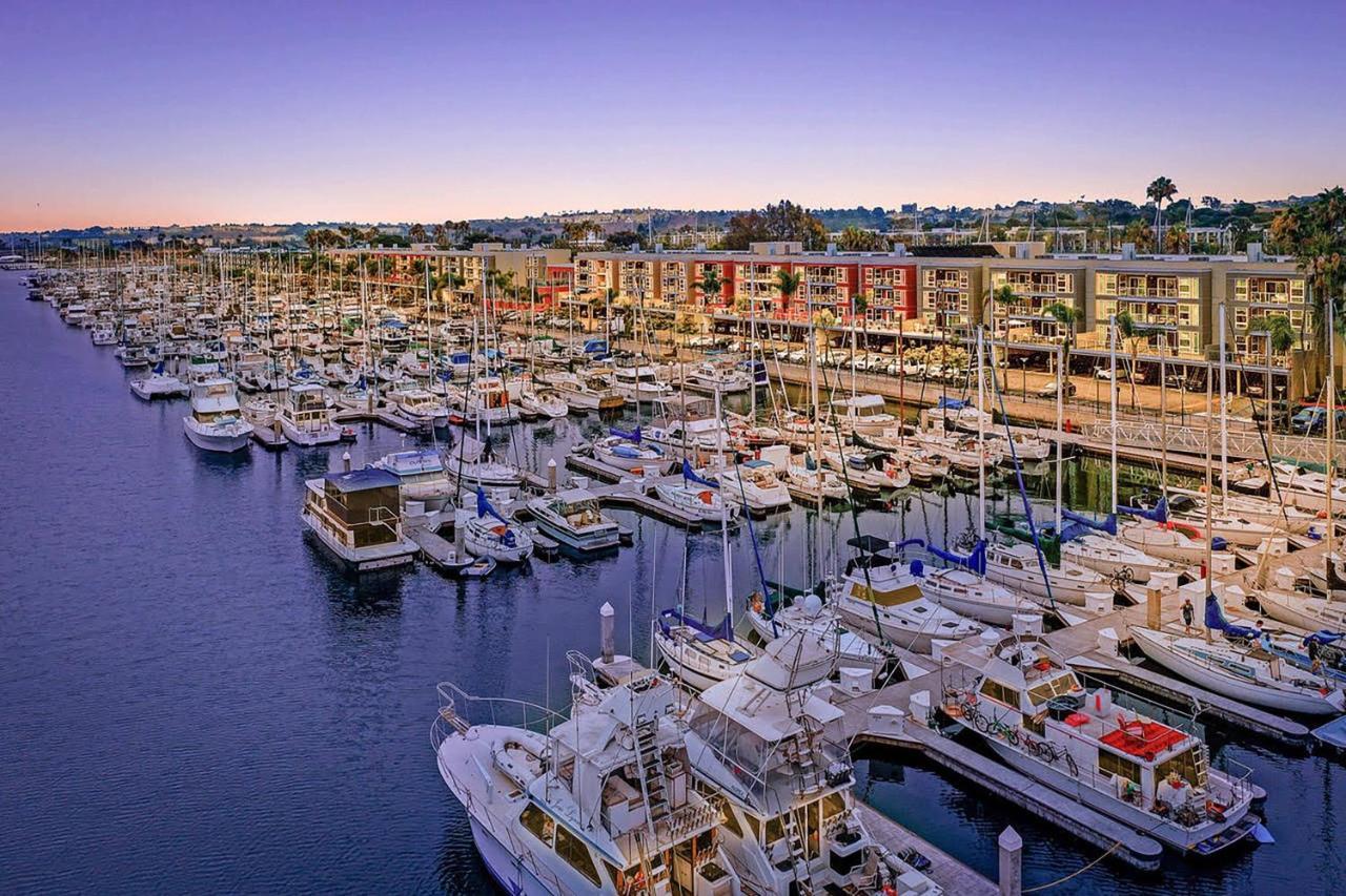 Courtyard By Marriott Marina Del Rey Hotel Лос Анджелис Екстериор снимка