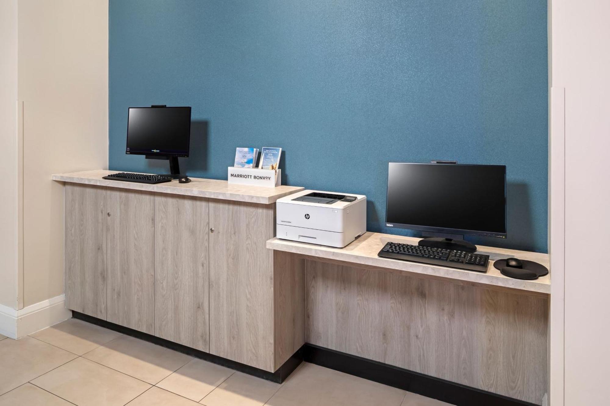 Courtyard By Marriott Marina Del Rey Hotel Лос Анджелис Екстериор снимка