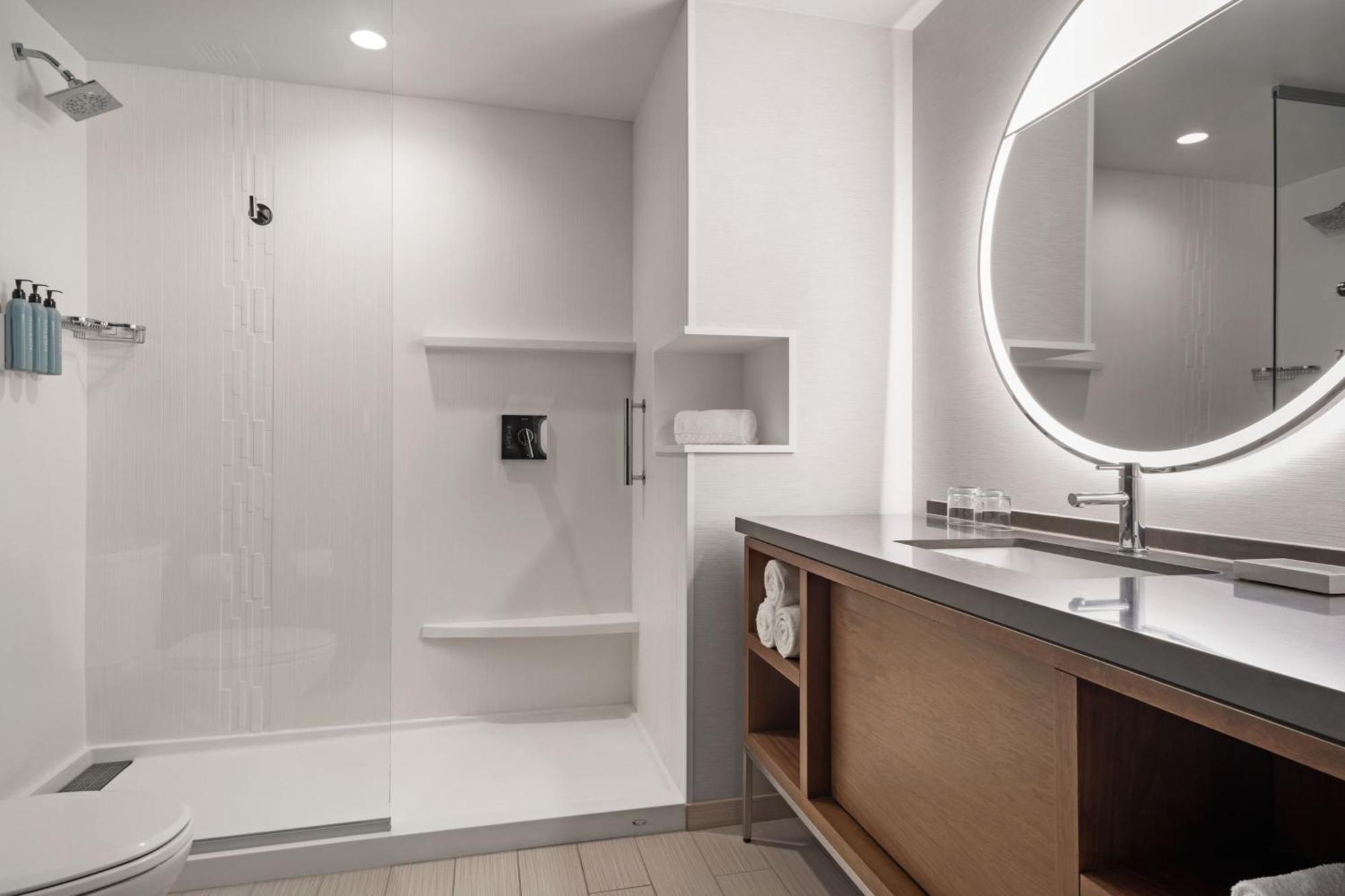 Courtyard By Marriott Marina Del Rey Hotel Лос Анджелис Екстериор снимка